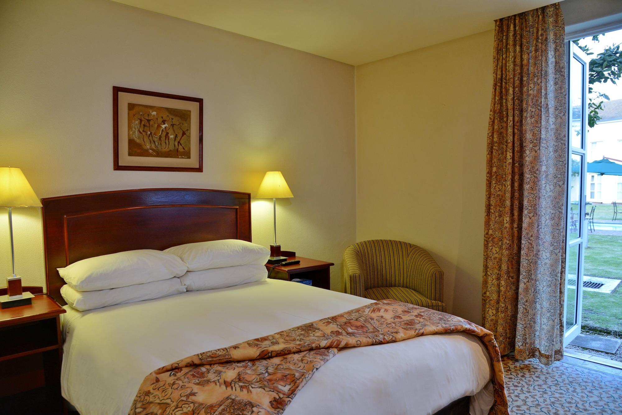 ทาวน์ ลอดจ์ จอร์จ Hotel ภายนอก รูปภาพ