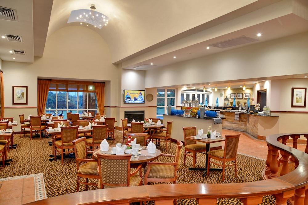 ทาวน์ ลอดจ์ จอร์จ Hotel ภายนอก รูปภาพ