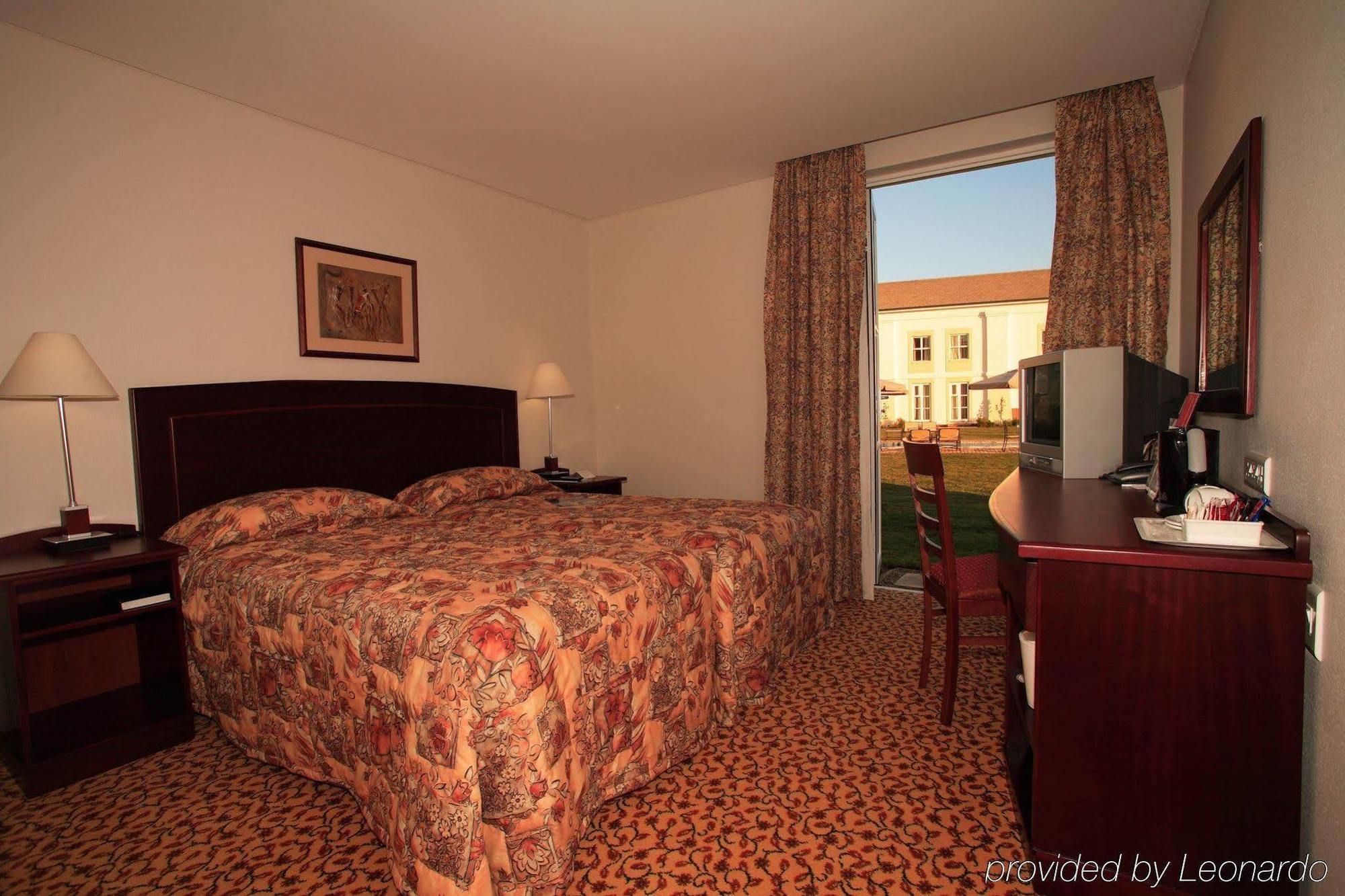 ทาวน์ ลอดจ์ จอร์จ Hotel ภายนอก รูปภาพ